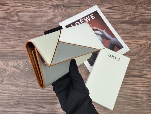 超激安ブランド財布偽物角部分ディテール